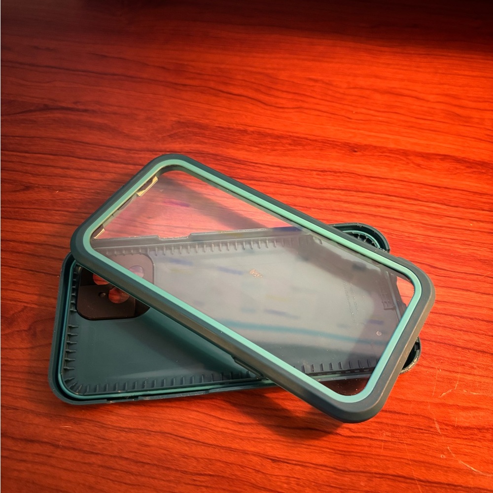LifeProof FRĒ Series phone case for iPhone 12